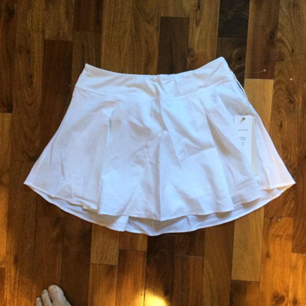 Love Tree white tennis skirt new with tags